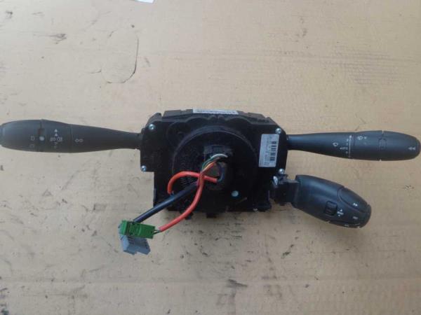 COMMODO CITROEN / PEUGEOT - Vue 1